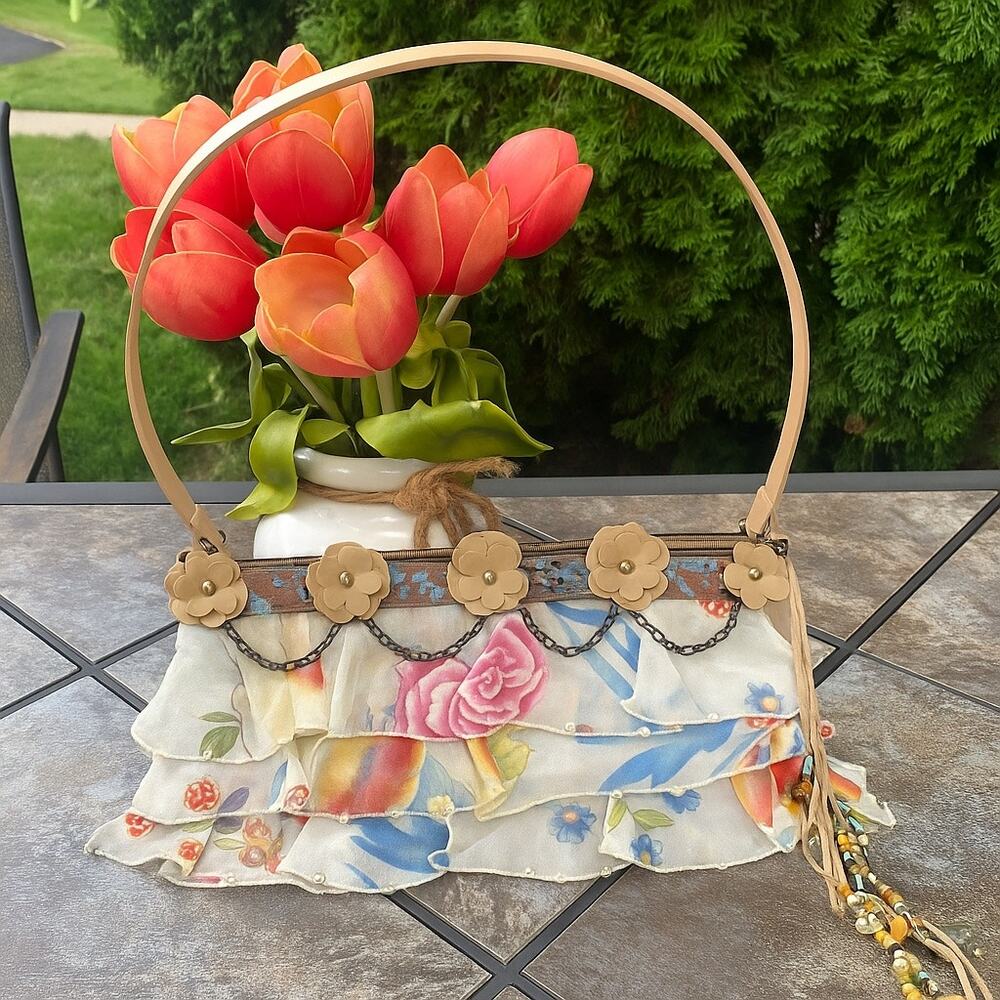 MARY FRANCES Floral Appliqué Beaded & Embellished Shoulder Handbag Purse